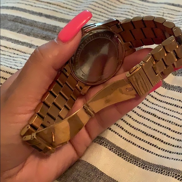 MK watch